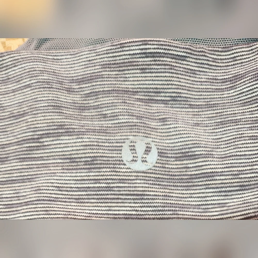 146. Lululemon Athletica Gray Tank Top - Picture 5 of 5